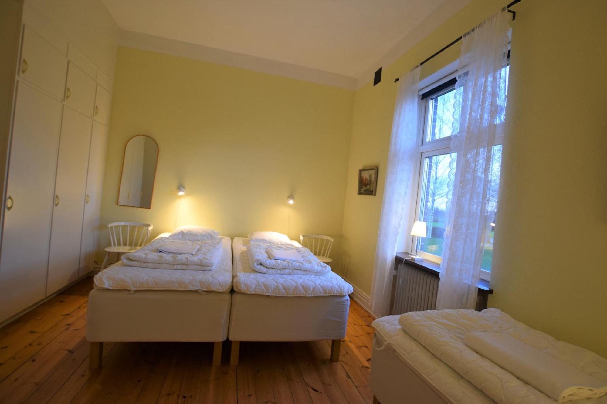 Blaesinge Gard Kullabygden Hostel Jonstorp Room photo