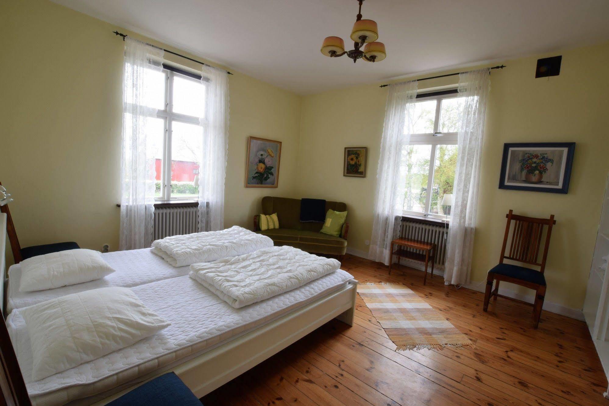 Blaesinge Gard Kullabygden Hostel Jonstorp Exterior photo